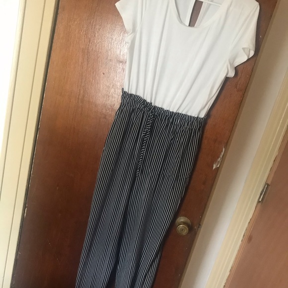 Jumpsuit - Picture 2 of 4